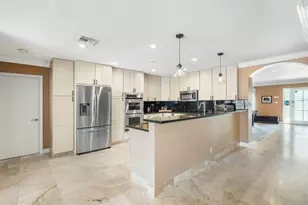 41 Castle Harbor Isle Dr, Fort Lauderdale, FL 33308 - Photo 10