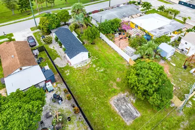 107 SW 4th Avenue, Delray Beach, FL 33444 - Photo 22
