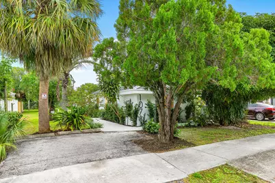 107 SW 4th Avenue, Delray Beach, FL 33444 - Photo 1