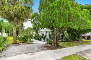 107 SW 4th Ave, Delray Beach, FL 33444 - Photo 1