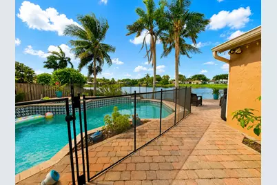 5040 SW 117th Way, Cooper City, FL 33330 - Photo 8