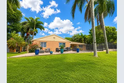 5040 SW 117th Way, Cooper City, FL 33330 - Photo 2