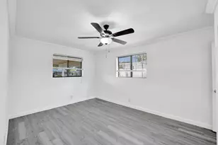 4360 NE 13th Ave, Oakland Park, FL 33334 - Photo 12
