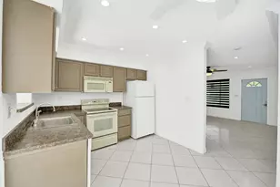 4360 NE 13th Ave, Oakland Park, FL 33334 - Photo 10