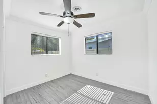 4360 NE 13th Ave, Oakland Park, FL 33334 - Photo 16
