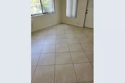 2460 NE 215th Street, Miami, FL 33180 - Photo 4