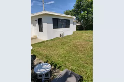 2460 NE 215th Street, Miami, FL 33180 - Photo 14