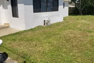 2460 NE 215th St, Miami, FL 33180 - Photo 14