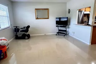 1036 Harwood D, Deerfield Beach, FL 33442 - Photo 4