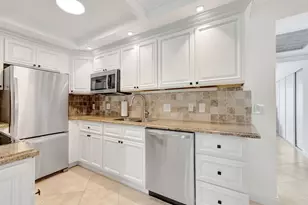 1072 Yarmouth Dr, Boca Raton, FL 33434 - Photo 8