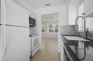 4628 Schall Rd, West Palm Beach, FL 33409 - Photo 10