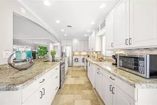 332 NW 26th Ct, Wilton Manors, FL 33311 - Photo 32