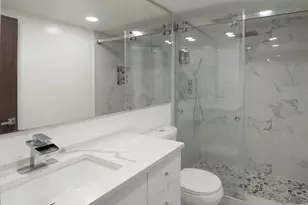 2000 Presidential Way, West Palm Beach, FL 33401 - Photo 24