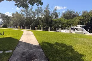 2840 NE 14th St, Pompano Beach, FL 33062 - Photo 6