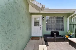 1382 SE Rivergreen Cir, Port Saint Lucie, FL 34952 - Photo 6