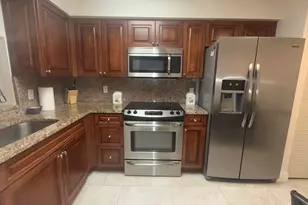 6866 Huntington Ln, Delray Beach, FL 33446 - Photo 2
