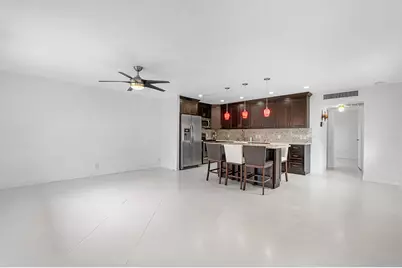 143 Seville E, Delray Beach, FL 33446 - Photo 8