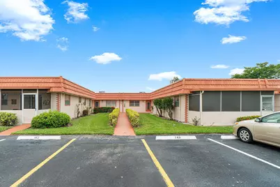 143 Seville E, Delray Beach, FL 33446 - Photo 6