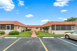 143 Seville E, Delray Beach, FL 33446 - Photo 6