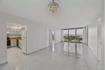 531 N Ocean Boulevard #805, Pompano Beach, FL 33062 - Photo 6