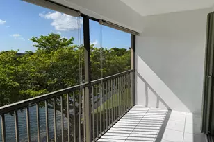 1001 SW 141st Ave, Pembroke Pines, FL 33027 - Photo 2