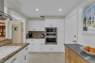 3233 NE 34th St, Fort Lauderdale, FL 33308 - Photo 4