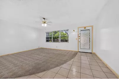 101 SW 132nd Way #215J, Pembroke Pines, FL 33027 - Photo 6