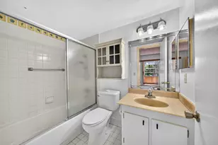 101 SW 132nd Way, Pembroke Pines, FL 33027 - Photo 14