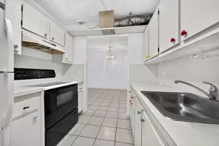 101 SW 132nd Way, Pembroke Pines, FL 33027 - Photo 10