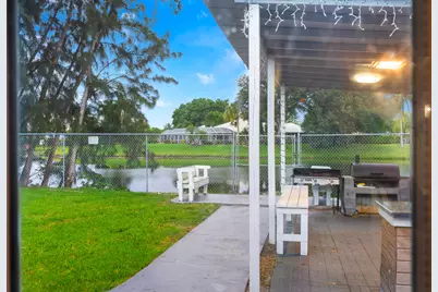 735 Hibiscus Drive, Royal Palm Beach, FL 33411 - Photo 12