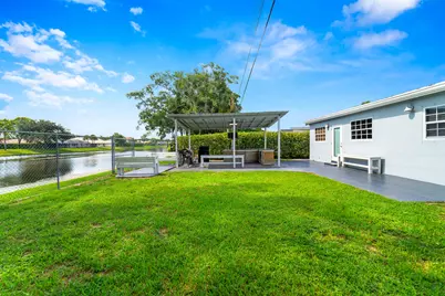 735 Hibiscus Drive, Royal Palm Beach, FL 33411 - Photo 22