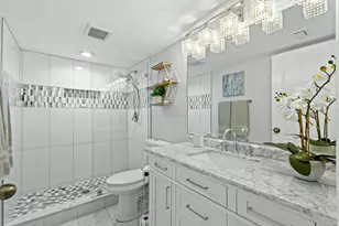 252 Legendary Cir, Palm Beach Gardens, FL 33418 - Photo 16