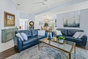 252 Legendary Cir, Palm Beach Gardens, FL 33418 - Photo 2
