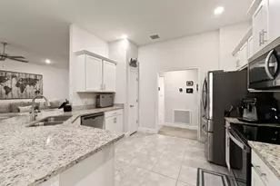 8324 Amalfi Cir, Fort Pierce, FL 34951 - Photo 4