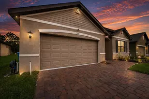 927 Remington Green Dr SE, Palm Bay, FL 32909 - Photo 2