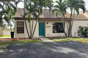 5202 Nutmeg Dr, Palm Beach Gardens, FL 33418 - Photo 1