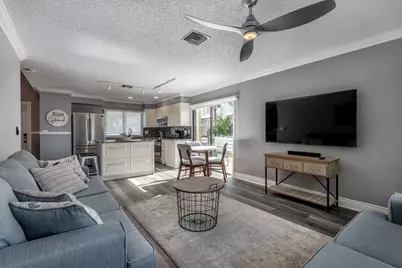 324 W Pine Street #11, Lantana, FL 33462 - Photo 6