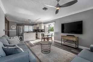 324 W Pine St, Lantana, FL 33462 - Photo 8