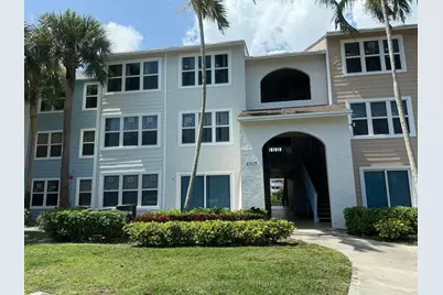 2313 N Congress Avenue #18, Boynton Beach, FL 33426 - Photo 2