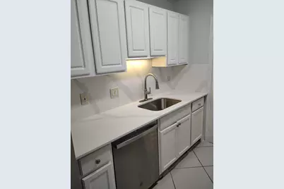 2313 N Congress Avenue #18, Boynton Beach, FL 33426 - Photo 8