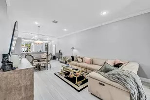 9636 Crescent View Dr N, Boynton Beach, FL 33437 - Photo 10
