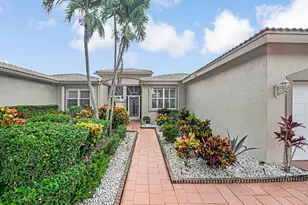 9636 Crescent View Dr N, Boynton Beach, FL 33437 - Photo 2
