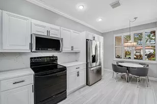 9636 Crescent View Dr N, Boynton Beach, FL 33437 - Photo 12