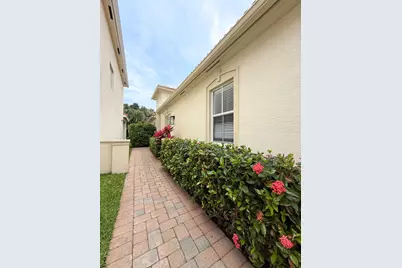 167 Isle Verde Way, Palm Beach Gardens, FL 33418 - Photo 16