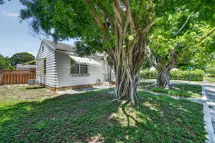 6901 Garden Ave, West Palm Beach, FL 33405 - Photo 2