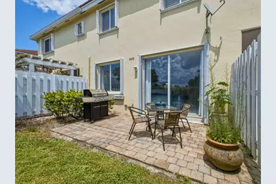 3028 N Evergreen Circle, Boynton Beach, FL 33426 - Photo 14