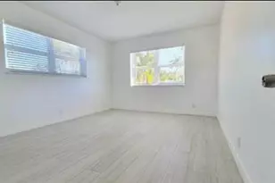 930 N 14th Ct, Hollywood, FL 33020 - Photo 2