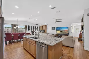 5673 SE Inez Ave, Stuart, FL 34997 - Photo 8