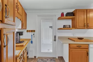 140 NE Pinelake Village Blvd, Jensen Beach, FL 34957 - Photo 6