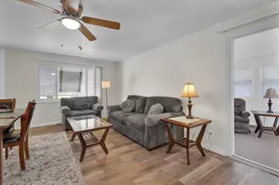 140 NE Pinelake Village Blvd, Jensen Beach, FL 34957 - Photo 14